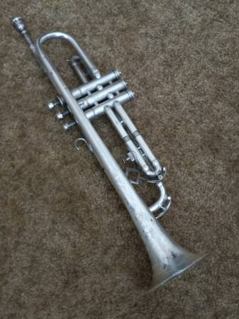 Beautiful Silver King Liberty Model Trumpet $200