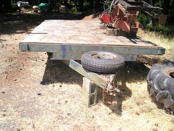 Flat bed trailer 8 x 16 $1,600