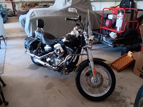 Photo LOW MILES 2008 Harley Dyna Superglide Custom $11,500