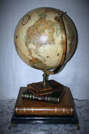 Photo Maitland-Smith Collectables Replogle 16 Globe On 3 Famous Books $450