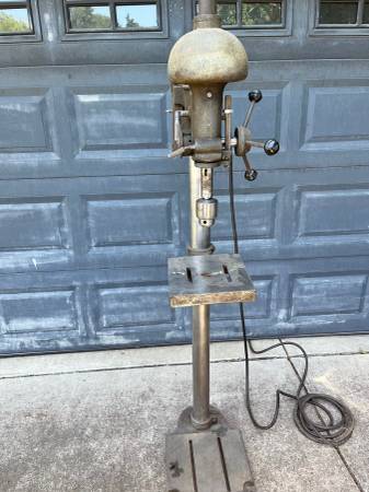 Photo Vintage Drill Press, 12 HP, similar to WT $100