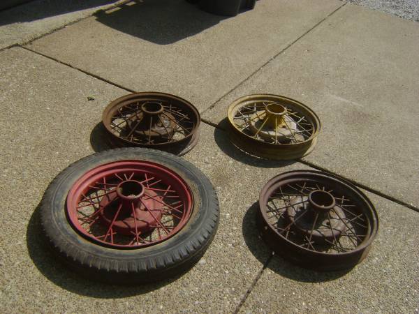 Photo 1930 1931 FORD MODEL A 19 WIRE WHEELS $100