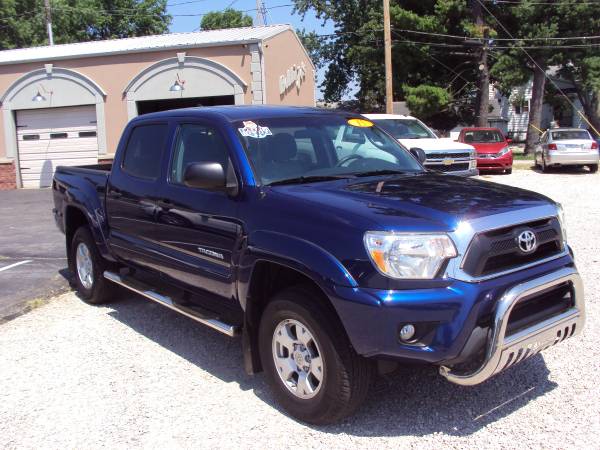 2015 Toyota Tacoma SR5 Double Cab 4x4 V6 16k m. Rear Cam, Tow, SALE ...