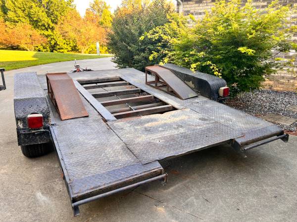 Photo Heavy duty, dual axle Trailer with rs for Sale $1,200