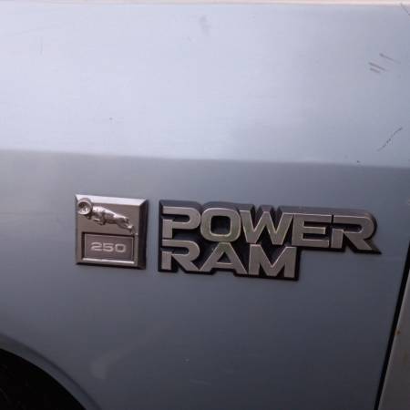 Photo 1987 Dodge Power Ram 2500 4x4 $3,250
