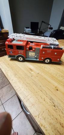 Photo 1992 FunRise Metro City Fire Department Red Fire Truck 18 $7