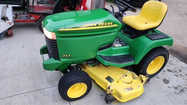 Photo 2001 John Deere 345 Garden Tractor 54 Mower $3,000