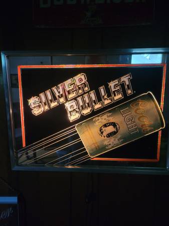 Photo Coors Light Silver Bullet Light up Sign $200