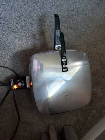 Mirro-Matic Aluminum M471 Electric Fry Pan Skillet w Power Cord Works $7