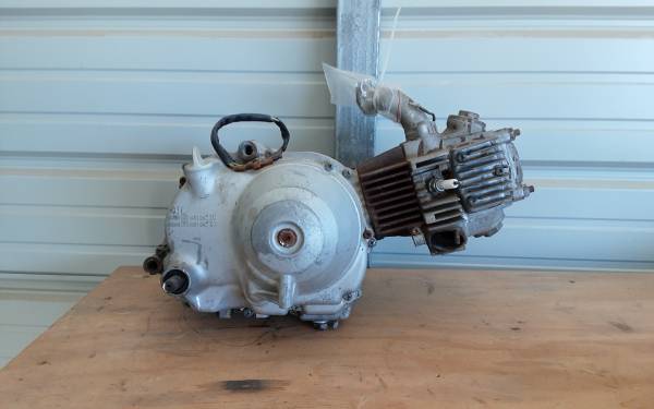 Photo 1970 Honda trailbike engine and trans $550