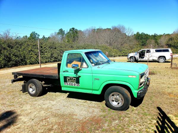 Photo 1984 Ford F150 trade for 1970s Honda CT90 with title