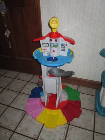 Photo Paw patrol my size look out tower $35