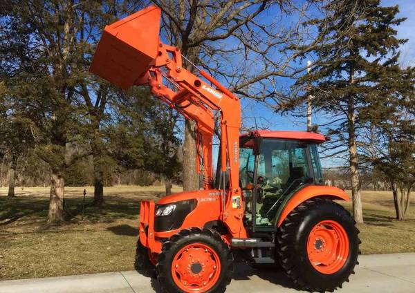 Photo Purchased for residential Tractor Kubota Diesel 4WD $16,015