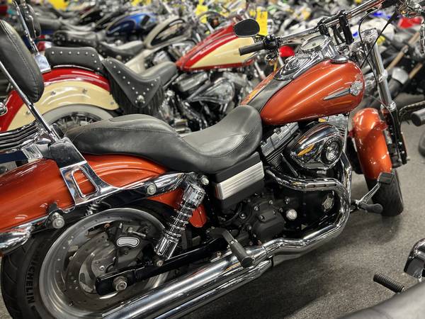 Photo 2011 Harley Davidson Dyna Fat Bob $6,999