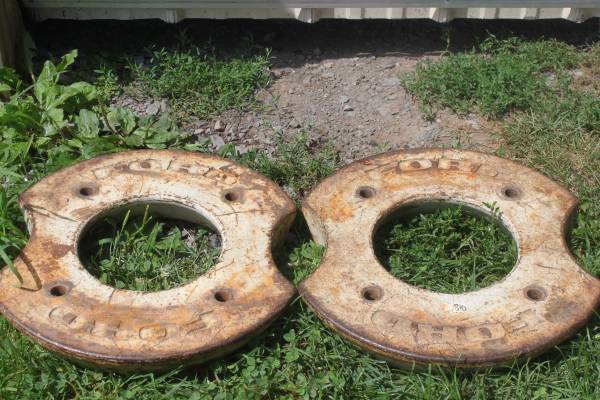 Photo Ford tractor wheel weights $60
