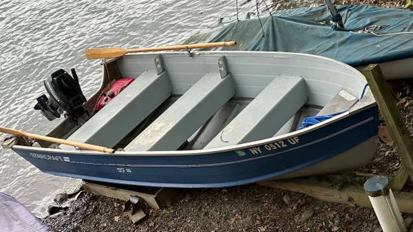 Starcraft Aluminum Fishing Boat $1,000