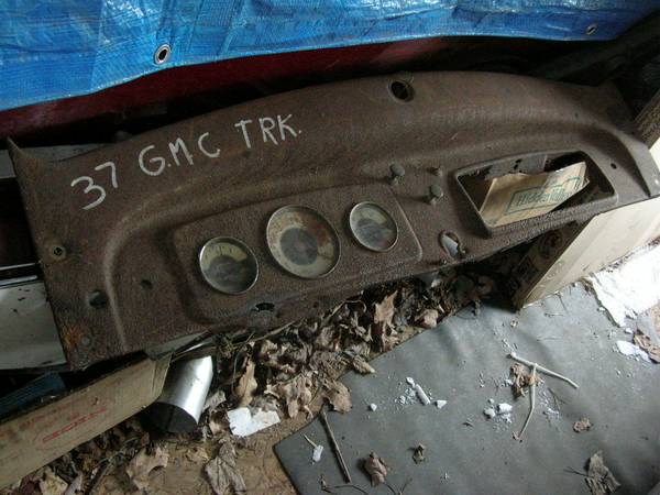 Photo 1936-38 chevy, gmc dash with gauges $250