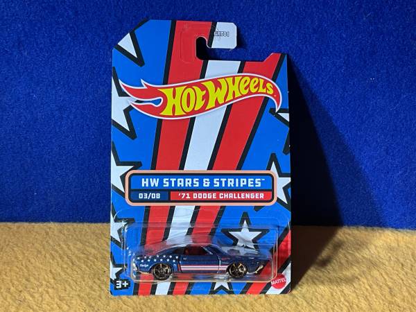 Photo HOT WHEELS - 71 DODGE CHALLENGER STARS  STRIPES - 164 SCALE