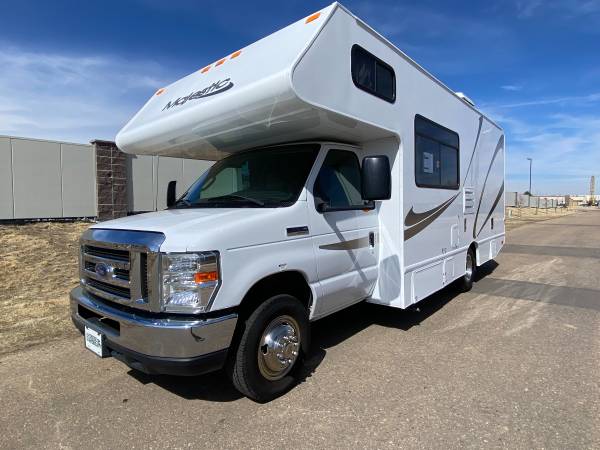 Photo 2018 2019 THOR Majestic Class C on Sale NOW $37,350