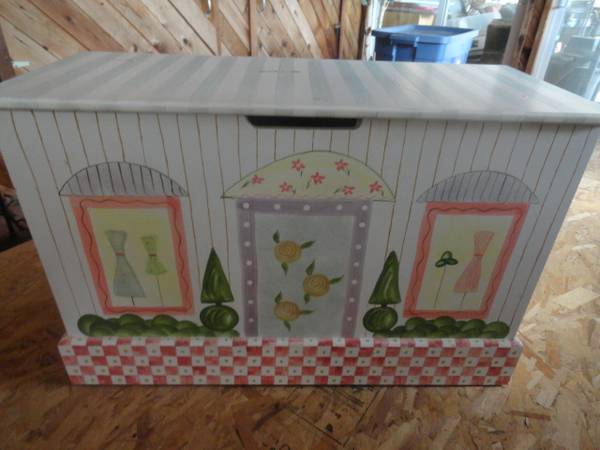 Photo Dollhouse Toy Box $20
