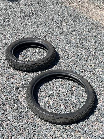 Photo Dual Sport Motorcycle Tires
