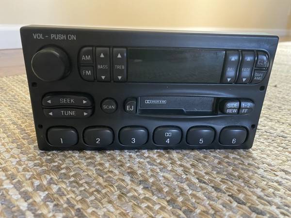 Photo Genuine 1998 Ford Truck Radio Ranger Stereo Tape Cassette AM FM $50