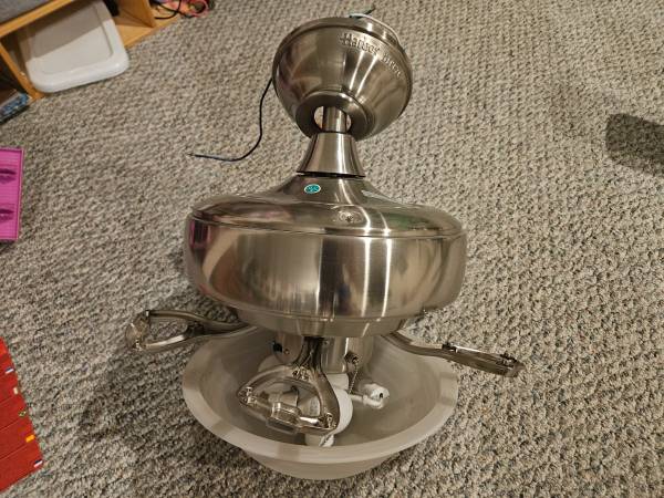 Photo Harbor Breeze 52 Ceiling Fan $25