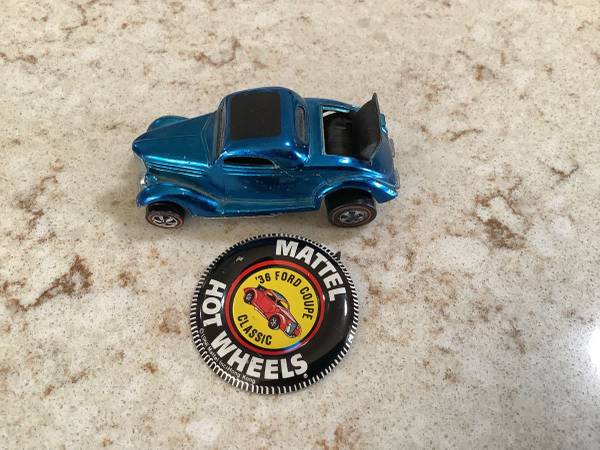 Photo Rare Blue Hot Wheels 36 Ford Coupe with Button Badge $55