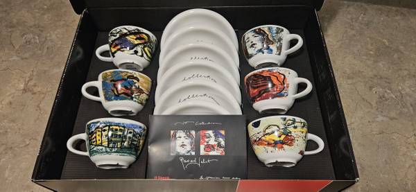 Photo Saeco J.H. Collection  Romeo  Juliet (Coffee  Cappuccino) Set of $30