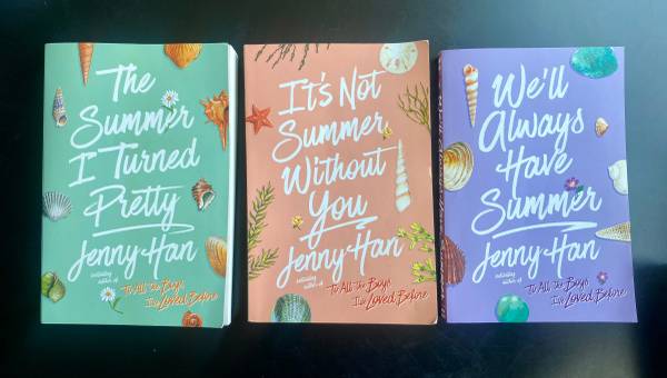 Photo The Summer I Turned Pretty Book Trilogy by Jenny Han- Like New $15