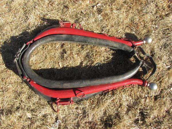 Photo .Vintage Leather Horse Collar Harness with Iron and Brass Hames $60
