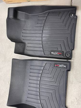 WeatherTech front floor mats for 2013 Honda CRV, new cabin filter $30