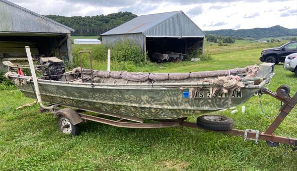 Jon boat, Mud motor, blind $3,999