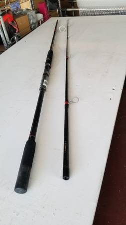 Photo 11 Ugly Stick Big Water Spinning Rod 20-40lb Line Surf Pier Casting $60