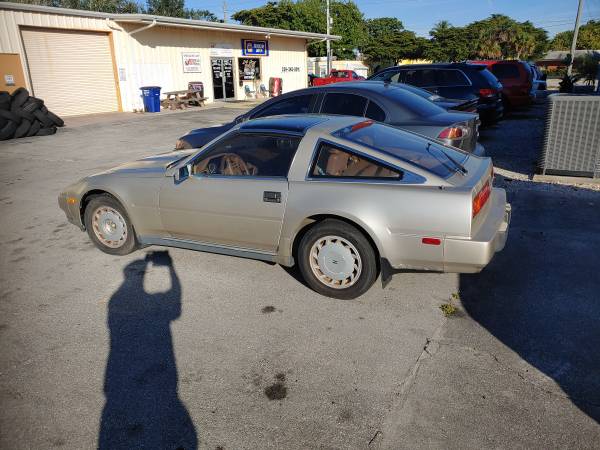 Photo 1988 NISSAN 300ZX - $4,000 (North Ft Myers)