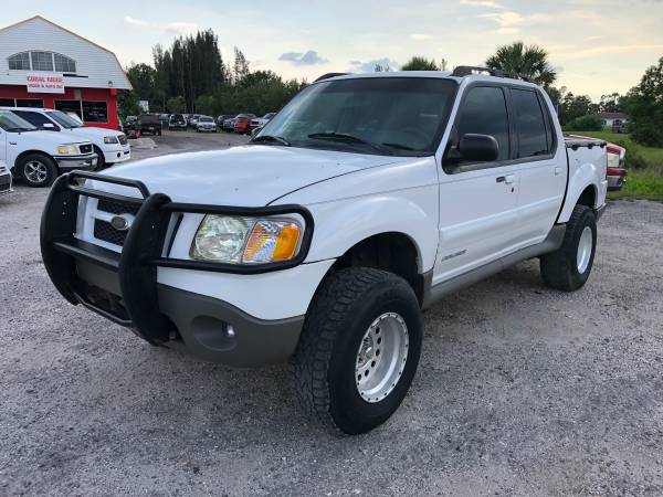 Photo 2001 Ford Explorer Sport Trac 4x4 Lift Nice 6995 OUT THE DOOR - $6,995 (11069 Tamiami Trail Punta Gorda FL)