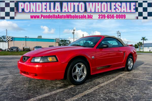 Photo 2004 Ford Mustang Convertible - $10,995 (North Fort Myers)