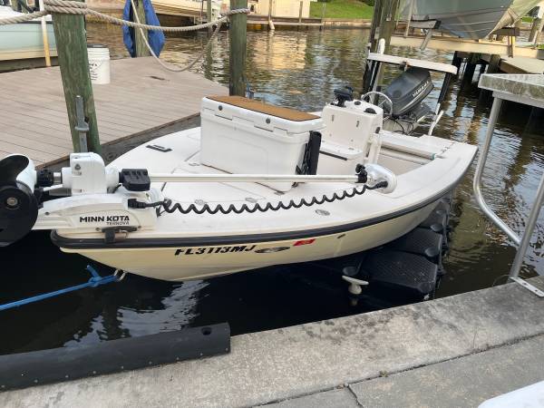 2004 Hewes Redfisher 16 $16,000