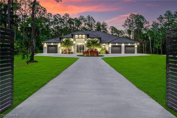 Photo A home you can settle in at - Land in Naples. 0 Beds, 0 Baths $3,100,000