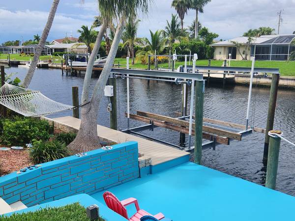 Photo BOAT LIFT FOR RENT. NEW 10K LIFT $450