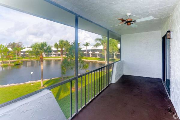 Photo Best value in Fort Myers. All the trimmings for a great low price $1,495