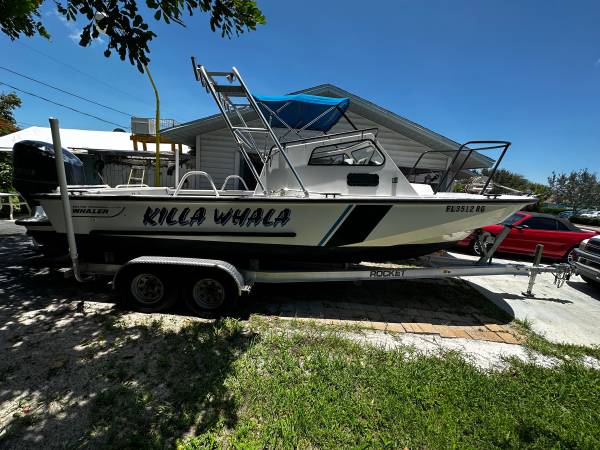 Photo Boston Whaler Sentry $25,000