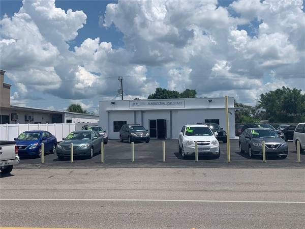 Photo COMMERCIAL LAND AND BUILDING $875,000