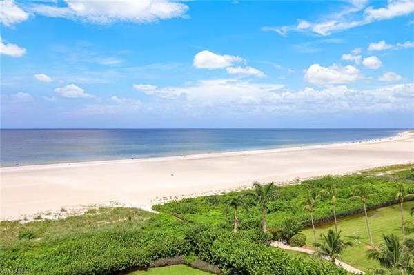 Photo Gorgeous Beachfront Condo - 2BR2BA  Breathtaking Gulf Views on Marco Island $1,280,000