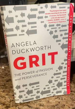 Photo Grit The Power of Passion and Perseverance by Duckworth, Angela $4