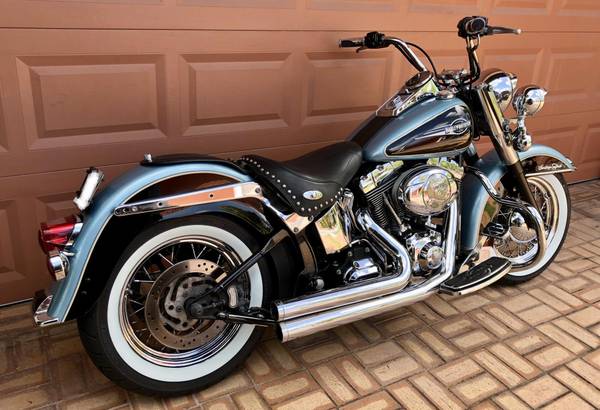 Photo Harley Heritage Softail 07 soft tail fat boy fatboy road king deluxe $6,900