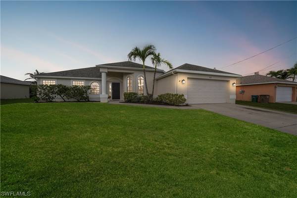 Photo Make your dream a reality... Home in Cape Coral. 3 Beds, 2 Baths $419,000