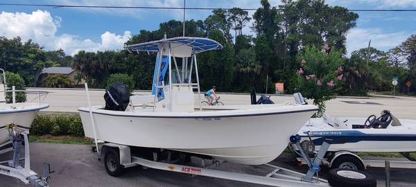 Photo May-Craft 1900CC 2011 Mercury $12,900