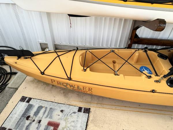 Photo Ocean Kayak Trident 15 $700