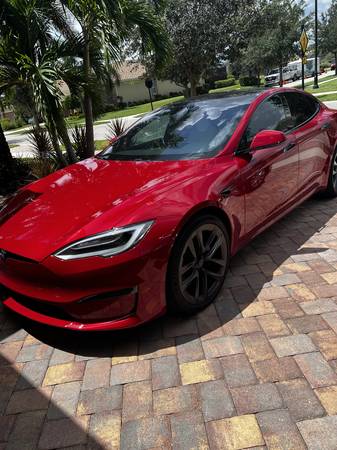 Photo Tesla Model S Long Range $70,000